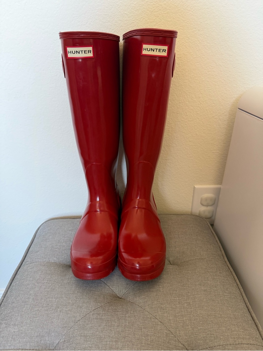 Hunter Tall Gloss Knee-High Rain Boots in Red